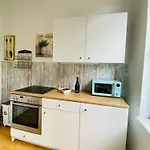 City Apartment An Der Weser, City Nah, Netflix, Bis 7 Pers * Bremen