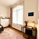 City Apartment An Der Weser, City Nah, Netflix, Bis 7 Pers Appartement