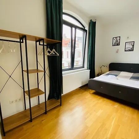 City Apartment An Der Weser, City Nah, Netflix, Bis 7 Pers Brema