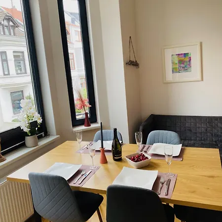 Апартаменти City Apartment An Der Weser, City Nah, Netflix, Bis 7 Pers *
